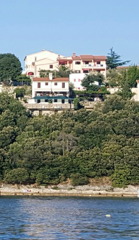 Apartments Alenka By The Sea Лабин Екстер'єр фото