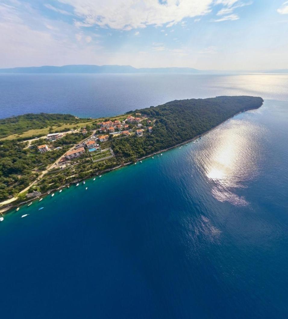 Apartments Alenka By The Sea Лабин Екстер'єр фото